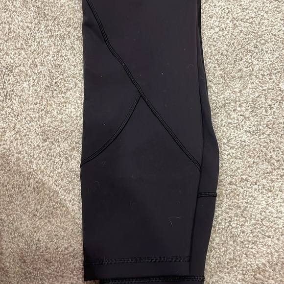 LULULEMON LEGGINGS - Picture 7 of 8